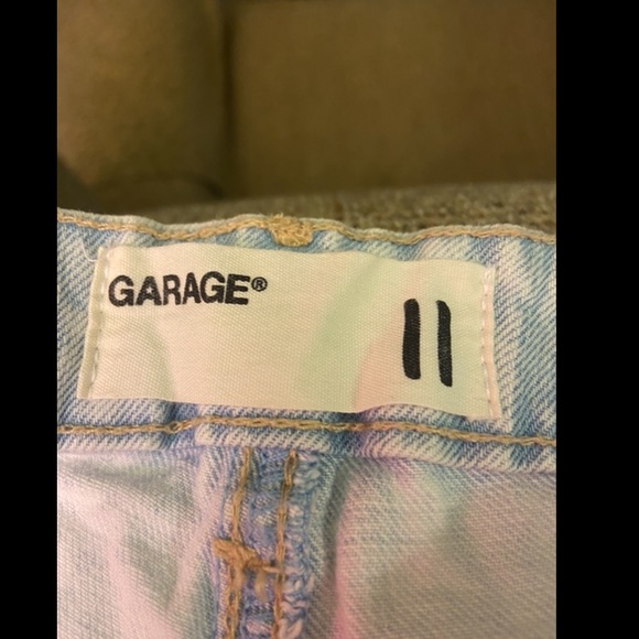 Mom Jean Shorts - Picture 4 of 4